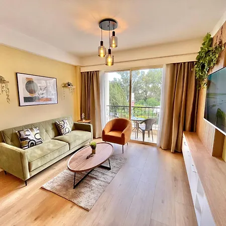 Apartament Tropical Cozy 1 - Bedroom