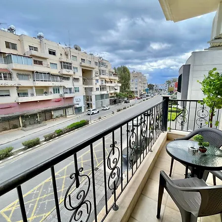 Apartament Tropical Cozy 1 - Bedroom Limassol