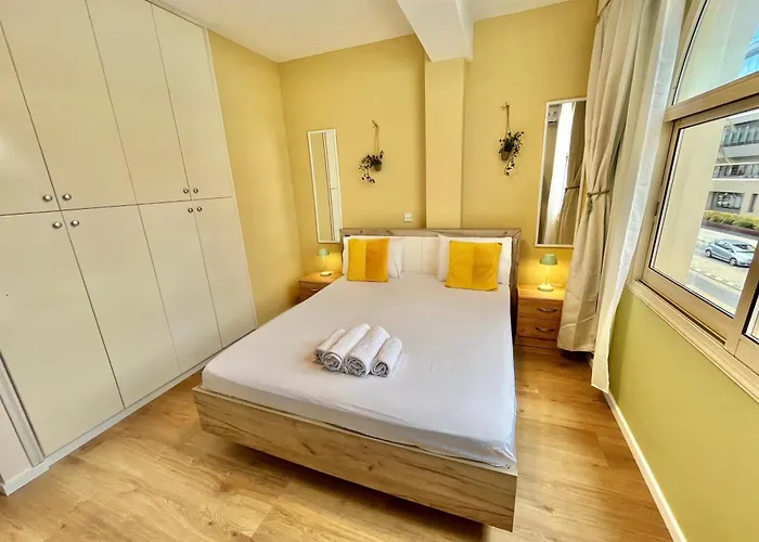 Tropical Cozy 1 - Bedroom *