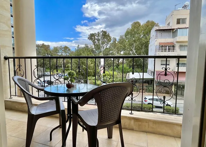 Apartmán Tropical Cozy 1 - Bedroom Lemesos