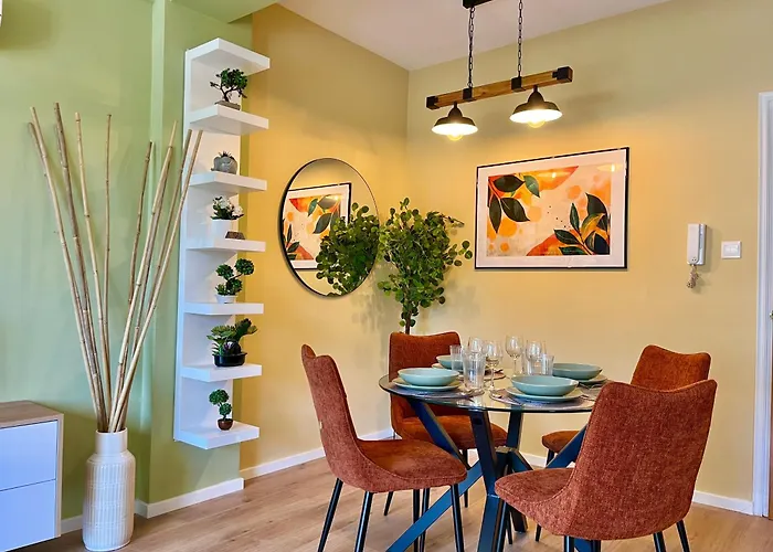 Tropical Cozy 1 - Bedroom