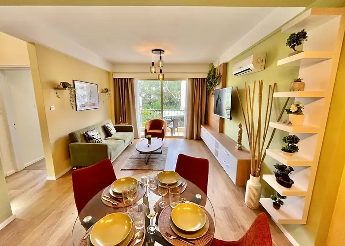 Tropical Cozy 1 - Bedroom *