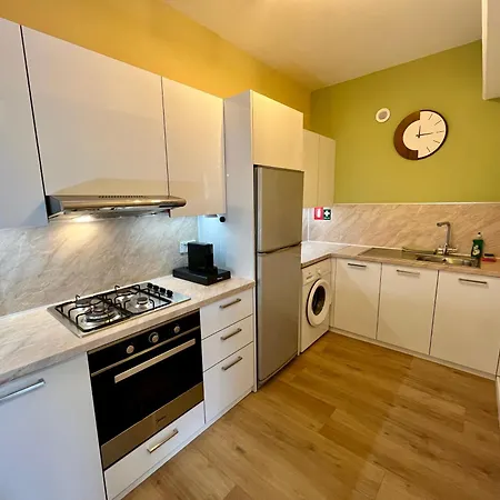 Tropical Cozy 1 - Bedroom דירה לימסול